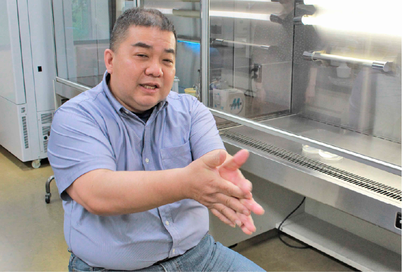 Associate Professor Tomohiko TSUGE