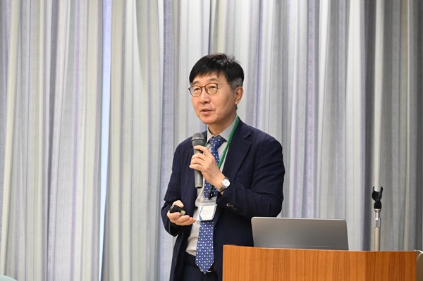 Prof. N.-G. Park (SKKU)